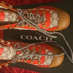 Brand new COACH women boots size US 8.5. The color is Cocoa/Sport Red.